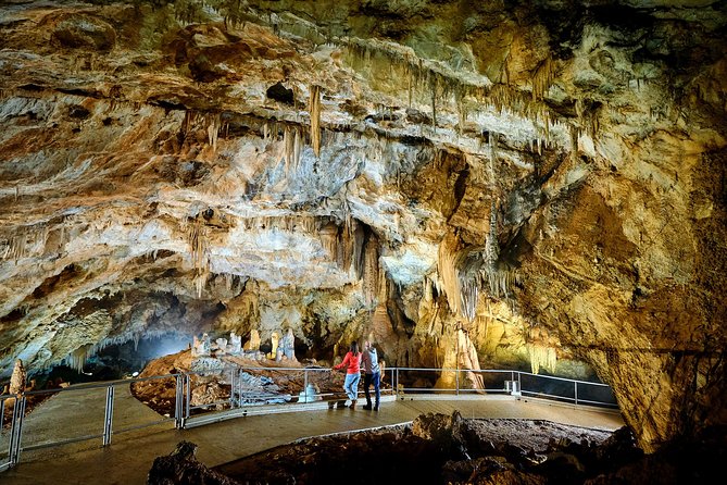 1-Hour Guided Lipa Cave Adventure in Montenegro - Timing, clothing, and simple preparation