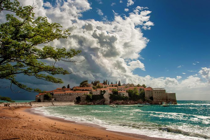 Adriatic Jewels Tour: Saint Stefan – Budva - Tivat - Who will enjoy this coastal day most