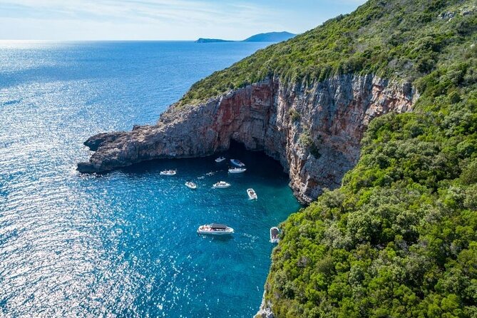 Blue Cave and Lady of the Rocks 3 Hour Tour - Group size and comfort