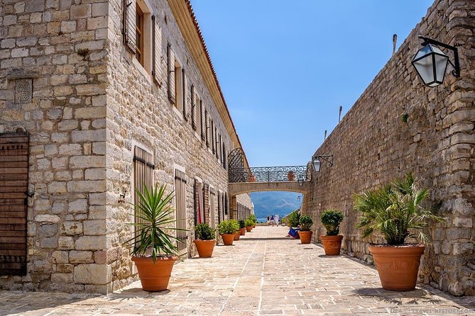 Budva City Tour - The guide’s role matters here