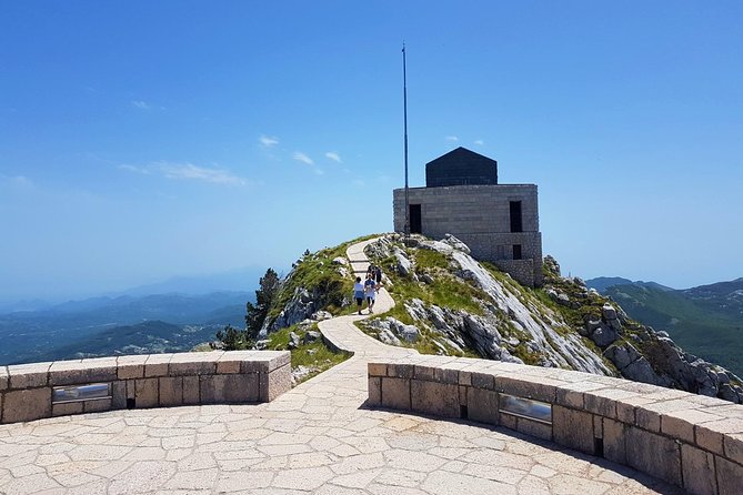 Cable car + Electric MTB from Njegos Mausoleum to Kotor bay - The optional zip line at Njeguši