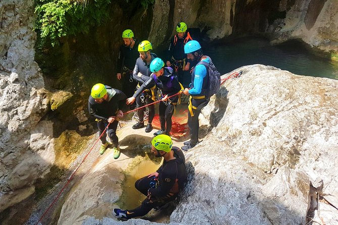 Canyoning Međureč river - Extreme Adventure in Bar City - Guides, group size, and the beginner question