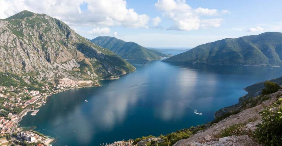 Dubrovnik: Montenegro Day Trip by Bus and Boat - From Dubrovnik to the Montenegrin coast