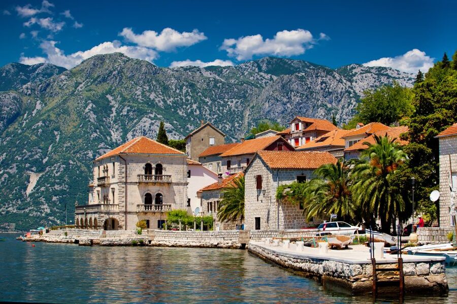 From Dubrovnik: Montenegro Highlights Day Tour - Lepetane and a quieter final stop