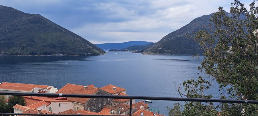 From Dubrovnik: Perast, Kotor & Budva Small-Group Day Trip - Extra costs, documents, and useful packing tips