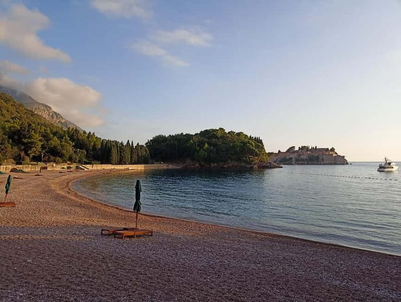 From Podgorica: NP Skadar lake, St. Stefan & Kotor day trip - What the private guide adds