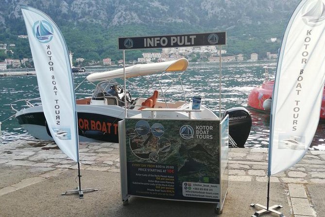 Group Blue Cave tour with a beach stop - 4h duration - Submarine pens and the old military coast