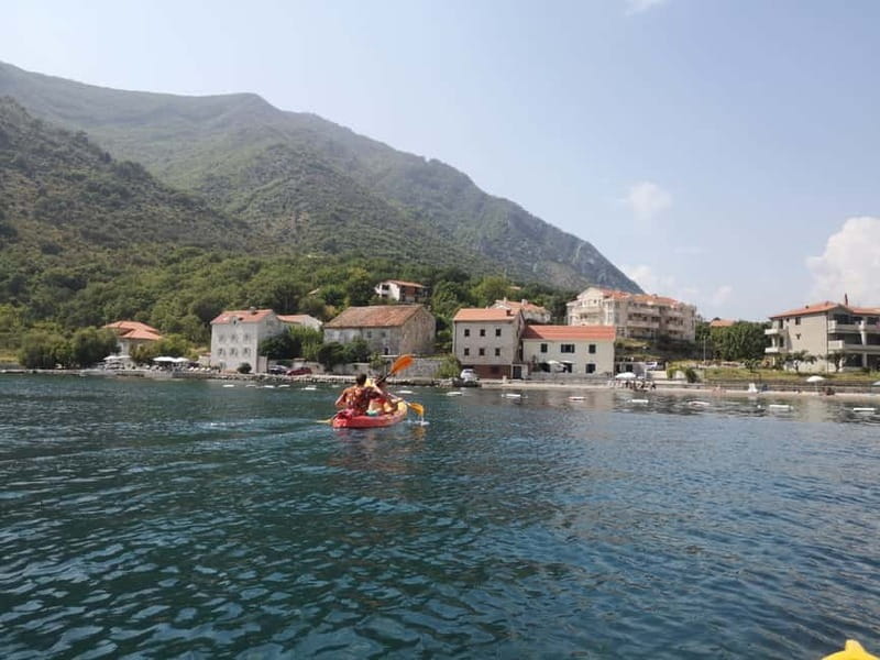 Kotor: Guided Kotor Bay Kayaking Tour - The first 50 minutes: paddling past Muo