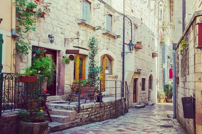 Kotor Old Town Small-Group Walking Tour - Why a short tour works well in Kotor