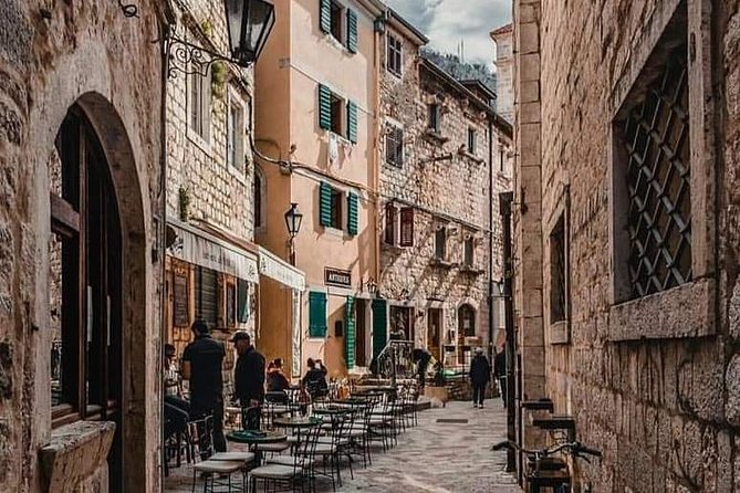 Kotor Old Town Small-Group Walking Tour - What the $41 price gives you