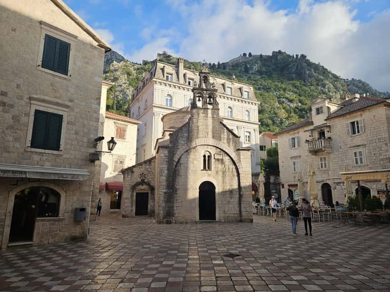 Kotor Old Town Walking Tour - Stories that make the old town easier to remember