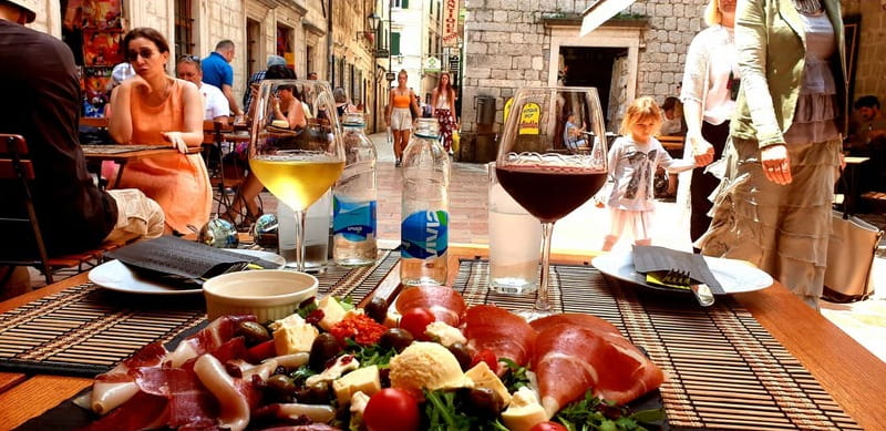 Kotor: Private Walking Tour with Wine and Food Tasting - Key points to know before booking