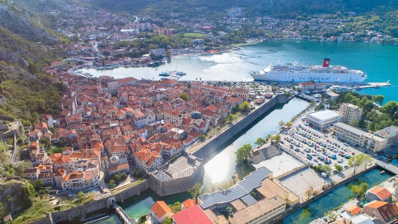Kotor: Private Walking Tour with Wine and Food Tasting - A restaurant meal disguised as a tasting