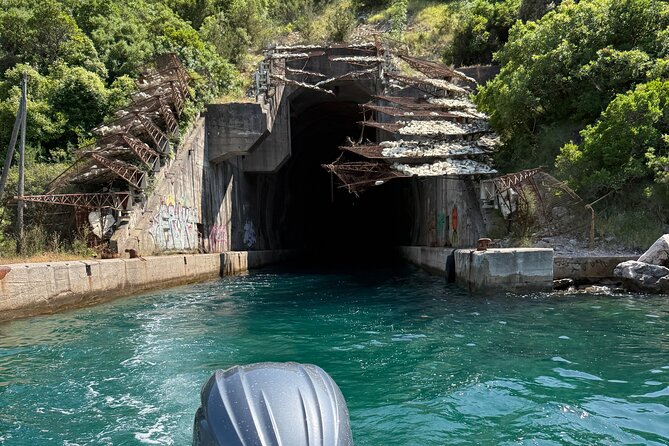 LUX Blue Cave, Lady of the Rocks, Mamula, Submarine Tunnel (3h) - Weather, comfort, and the boat ride