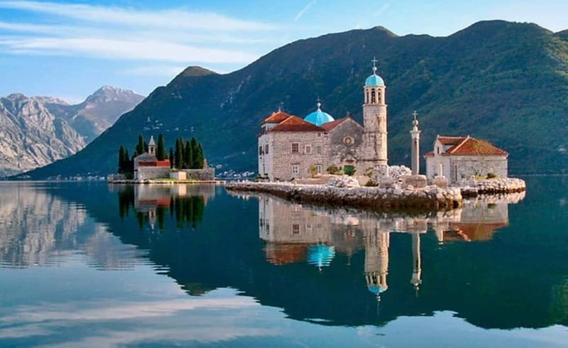 Montenegro Day Trip & Kotor Bay Short Boat Cruise - Perast, a short walk among baroque palaces