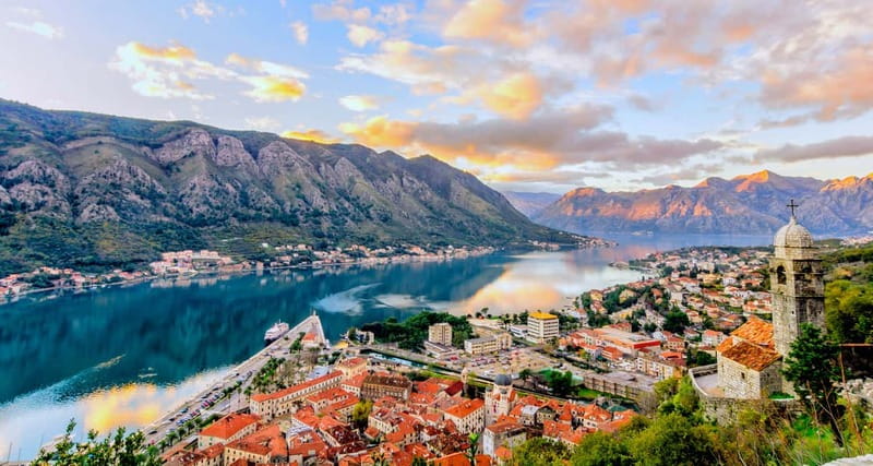 Montenegro Day Trip & Kotor Bay Short Boat Cruise - Guides, group size, and how the day feels