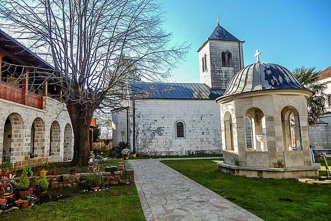 Montenegro Monastery Tour: Ostrog - Zdrebaonik - Dajbabe - What the private format really changes