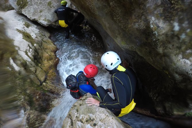 Nevidio Canyoning - Getting suited up for the gorge