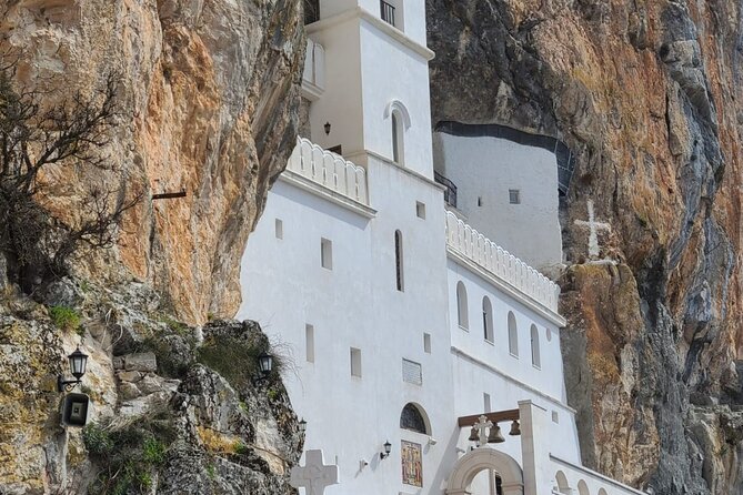 Ostrog and Rijeka Crnojevic Tour from Kotor - Lunch with seafood and local wine