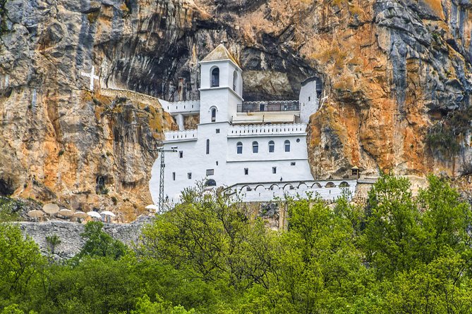 Ostrog monastery and Niagara waterfalls - Is the $160.83 price good value?