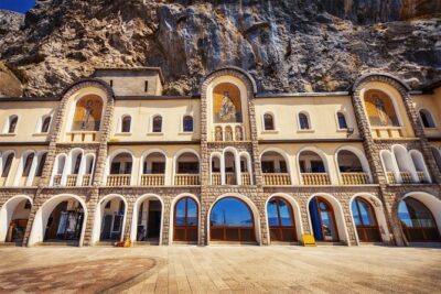 Ostrog monastery and Niagara waterfalls