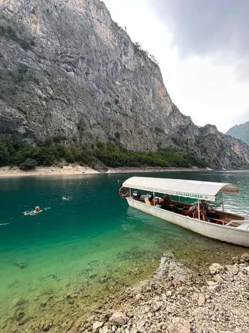 Piva Lake: Oteša Cave Cruise with Optional BBQ - A quiet pause at Podvođe Bay