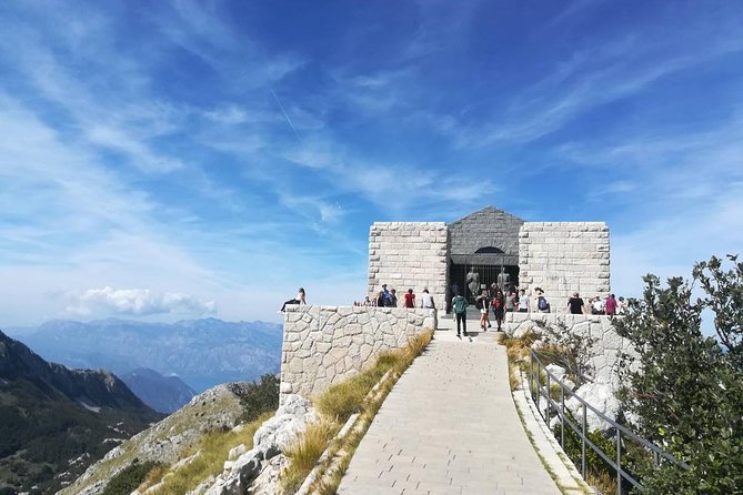 Private National Park Lovcen with food and wine tasting - Lovcen National Park and the 461-step climb