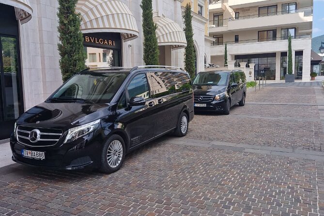 Private transfer from Herceg Novi to Dubrovnik airport - The border crossing from Montenegro into Croatia