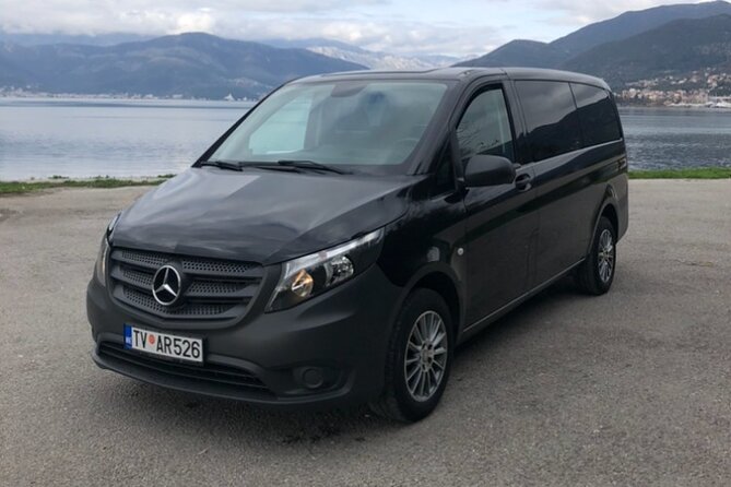 Private transfer from Tivat to Dubrovnik airport - Driver service and communication