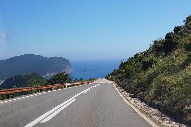 Private transfers from Podgorica Airport and city to Budva - Why this transfer makes sense after landing in Montenegro
