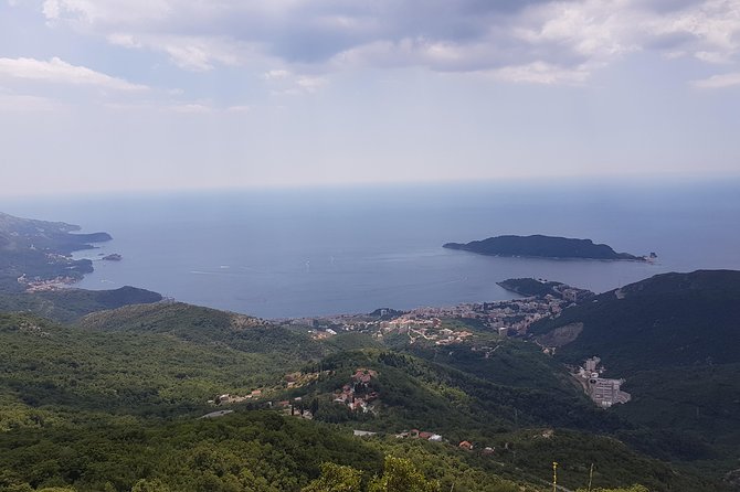 Private transfers from Podgorica Airport and city to Budva - Going beyond the airport: city pickup and return rides