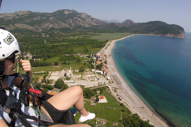 Relaxing flight in Petrovac - Who will enjoy this most?