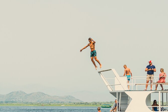 Skadar Lake & Crnojevića River: Swimming, Snacks & Wine - Wine, rakija, and priganice on the return route