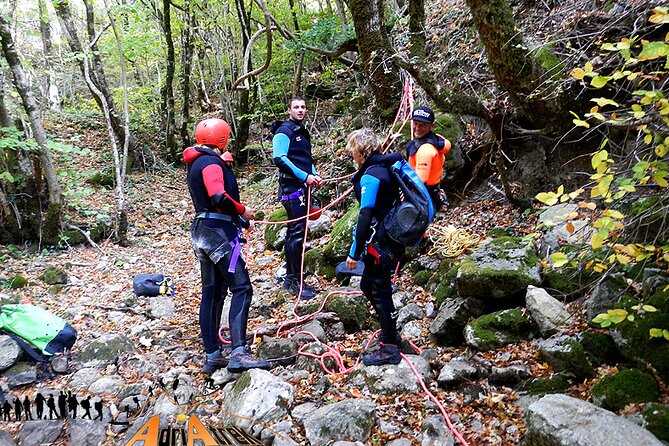 Sveti Stefan canyon - The 30-minute briefing sets the tone