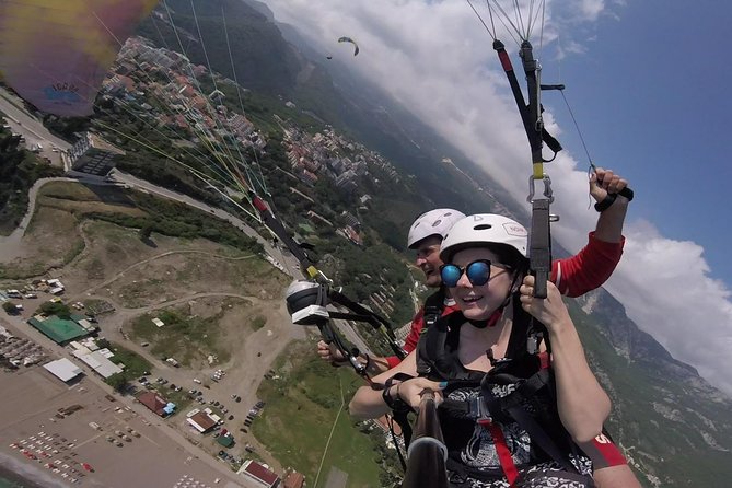 Tandem paragliding in Budva /All-inclusive - Safety, comfort, and who should book