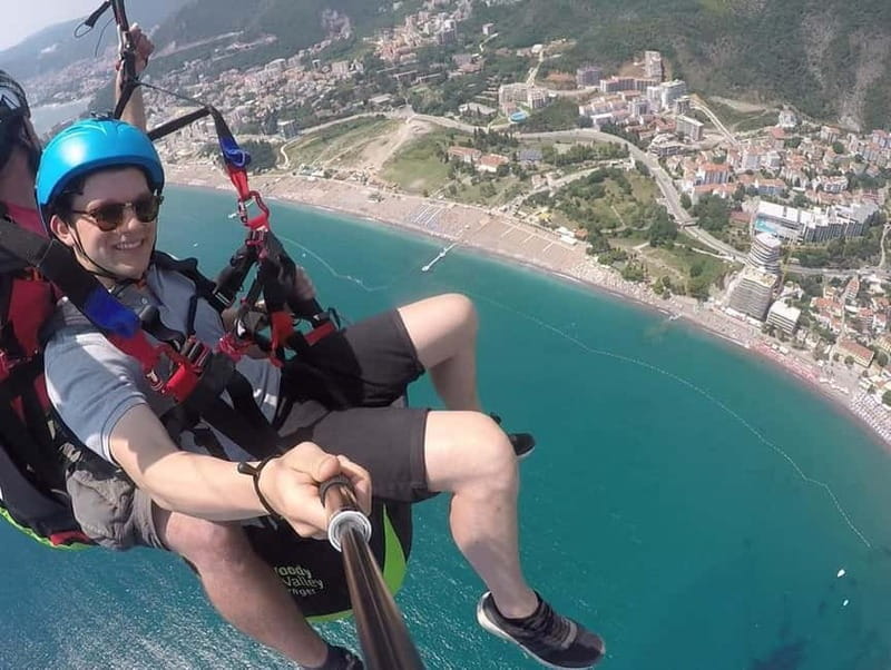 Tandem Paragliding in Budva with Expert Pilots/All-inclusive - Who will enjoy this flight most?