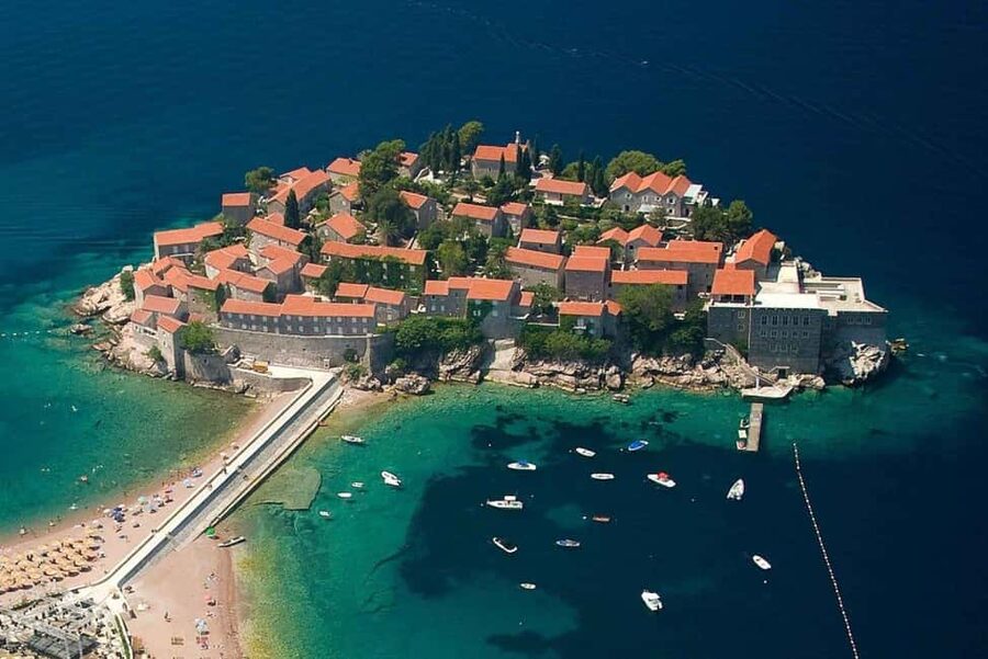 Tirana/Durres/Shkoder: Montenegro Day Tour Budva & S. Stefan - Free time in Budva lets you set your own pace