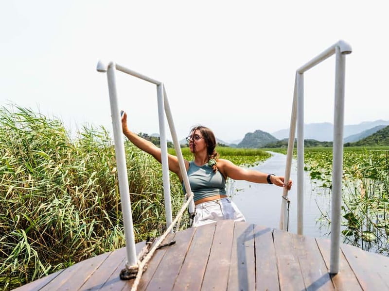 Virpazar: Skadar Lake National Park Boat Tour & Karuč Visit - Lesendro Fortress and the water-chestnut fields